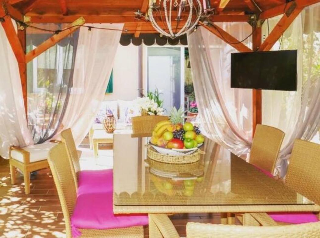Vila Casa Perfetta Per Grandi Famiglie, Con Jacuzzi Bevera  Exteriér fotografie