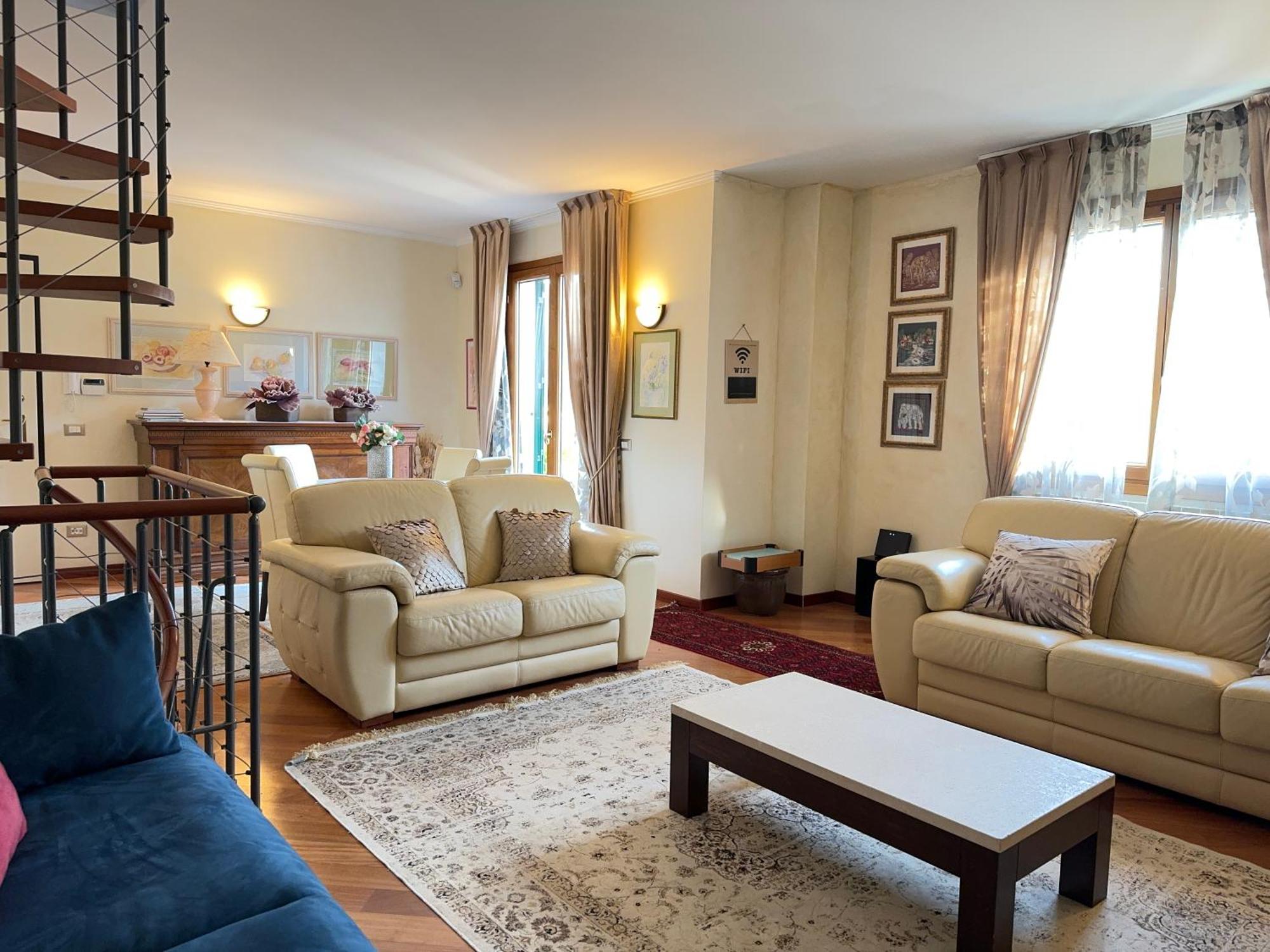 Vila Casa Perfetta Per Grandi Famiglie, Con Jacuzzi Bevera  Exteriér fotografie